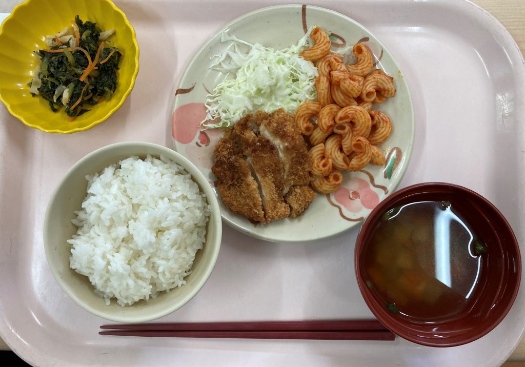 本日の昼食🥩